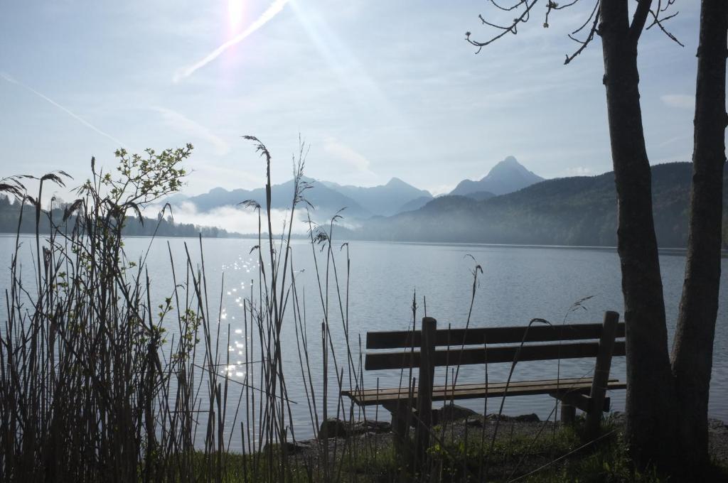 Dreimaderlhaus - Das Vegetarische Boutique Hotel Füssen Rum bild